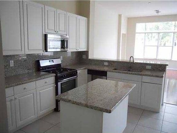 4th image of 6353 SW 191st Ave