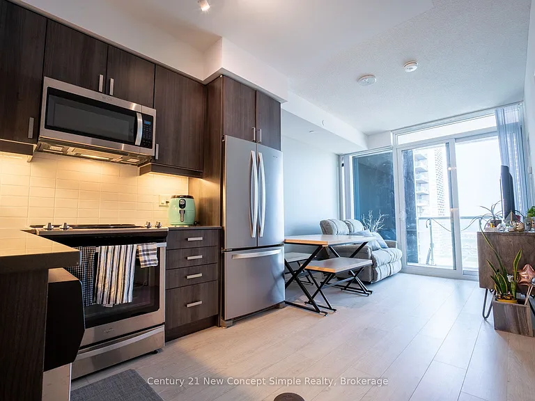 7895 Jane St #2412 — Photo 4