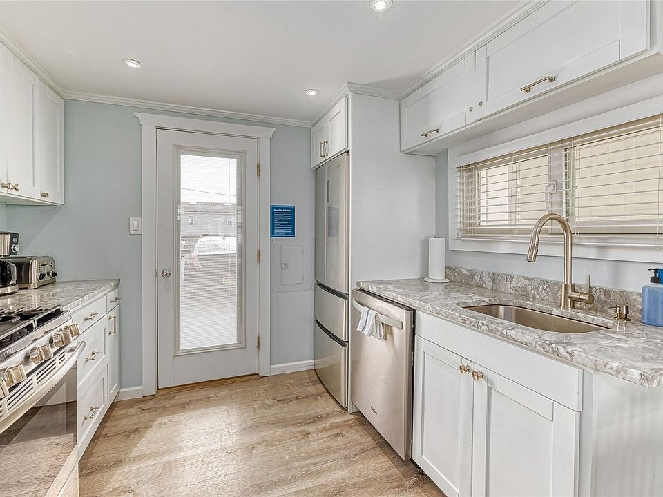 Montauk Soundview 6 Soundview Dr Montauk, NY Zillow