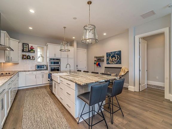 4th image of 21450 Strada Nuova Cir #A402