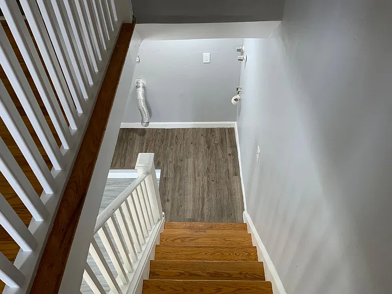 333 Mill Rock Rd #333 — Photo 13