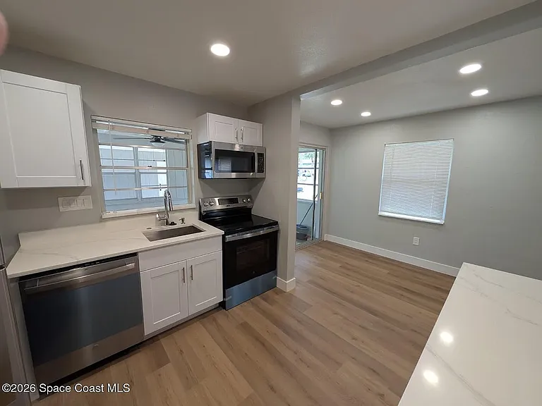 1585 Barna Ave — Photo 4