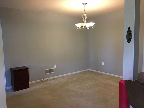 2nd image of 102 River Birch Cir
