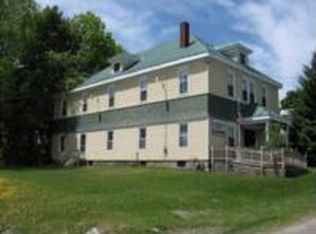 12 Belgrade Rd, Oakland, ME 04963