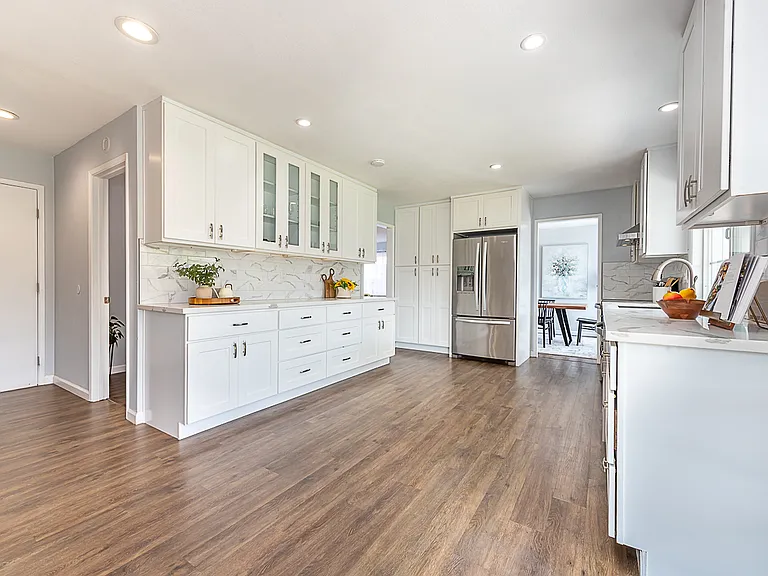 4626 Carmen Way — Photo 6