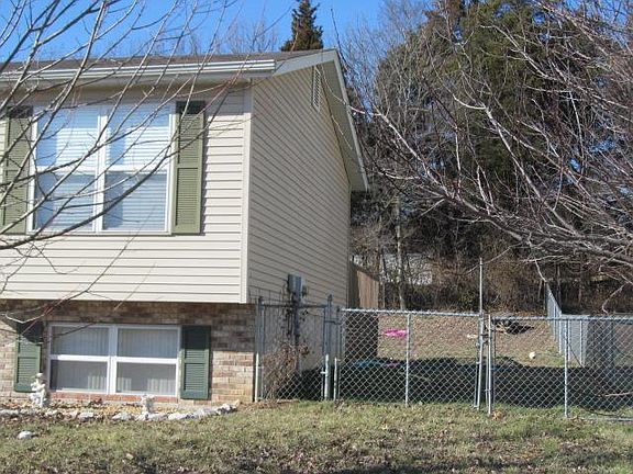 2nd image of 1137 Parc Central Dr