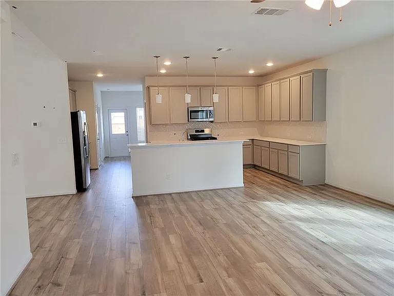 244 Crystal Brook Dr — Photo 15