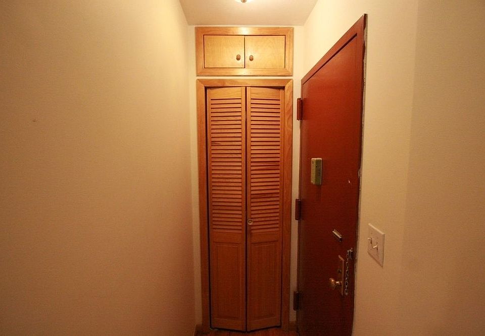 1st image of 108 Mulberry St APT 31