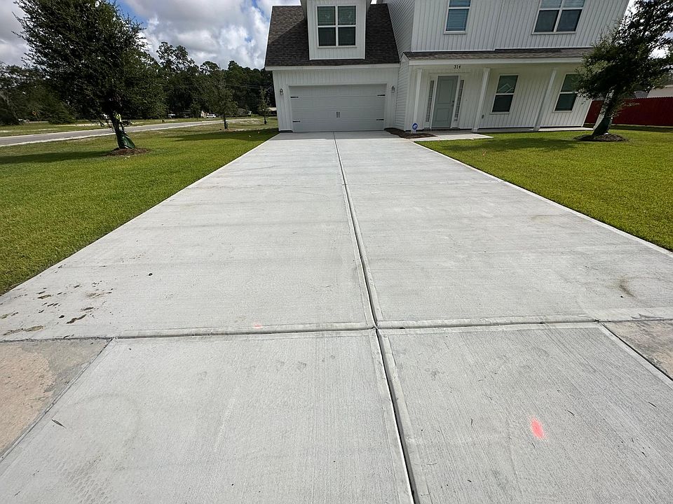 1st image of 314 Ash Blvd