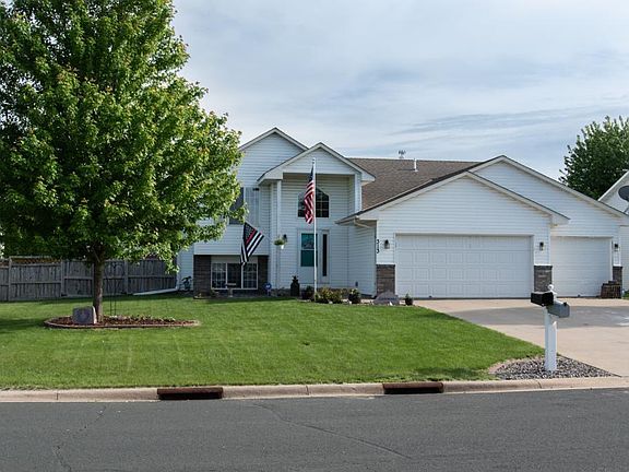 2nd image of 313 Shea St
