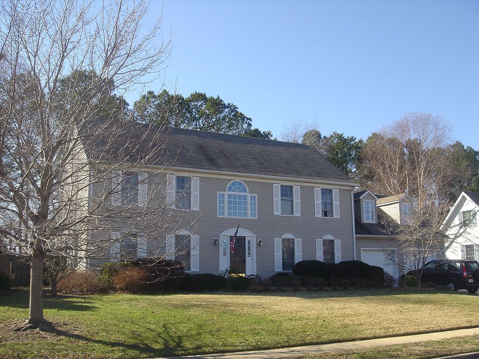 1st image of 13 Londonderry Dr