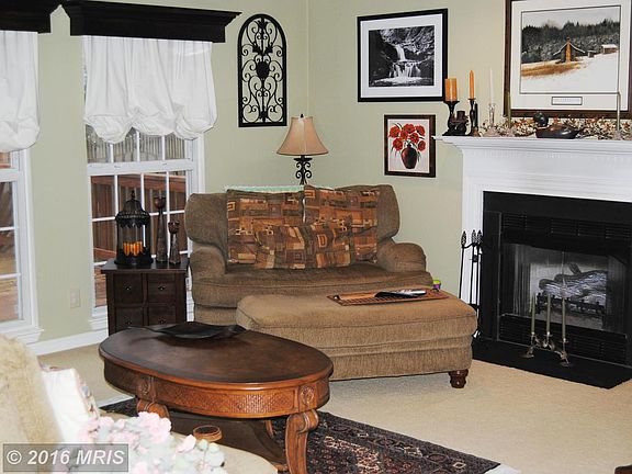 5th image of 15784 Edgewood Dr