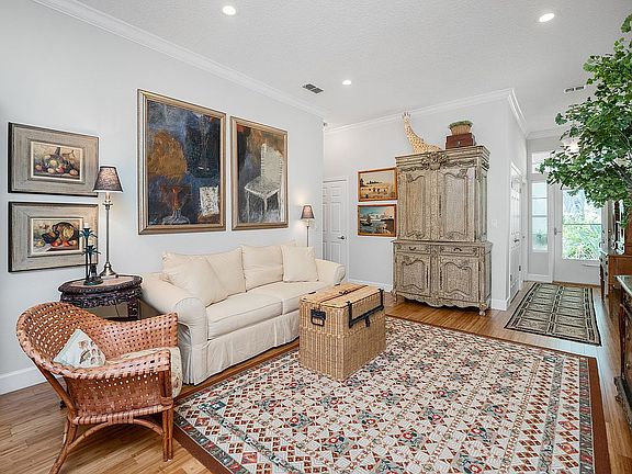 3rd image of 651 Selva Lakes Cir