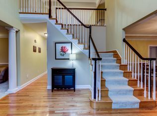 5 Everett Cir, Hopkinton, MA 01748