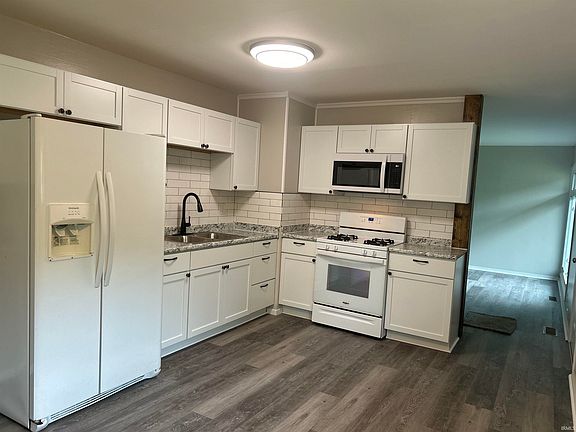 2nd image of 1307 Ebeling Dr