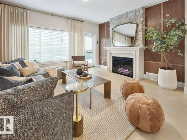 12838 213a St NW, Edmonton, AB T6M 0K7