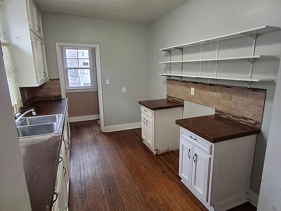 5th image of 321 N 2nd St