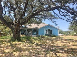 324 Rooster Dr, Pleasanton, TX 78064
