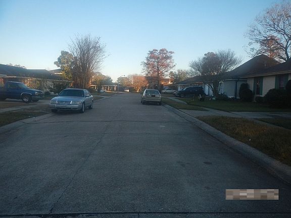 4th image of 22 Theresa Ave