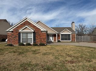 1517 Huntington Dr, Mesquite, TX 75149