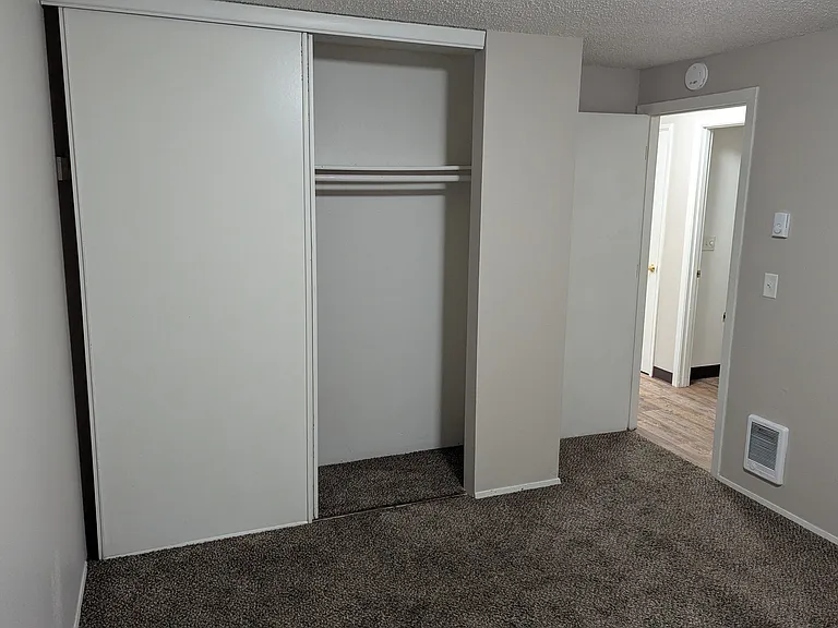 5204 Windsor Island Rd N #A — Photo 14