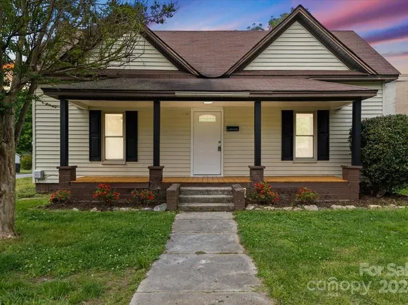 318 S Pink St, Cherryville, NC 28021