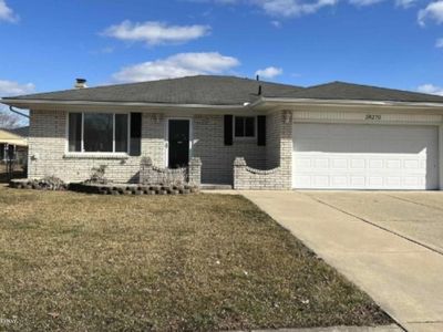 38270 Steede Dr, Sterling Heights, MI, 48310