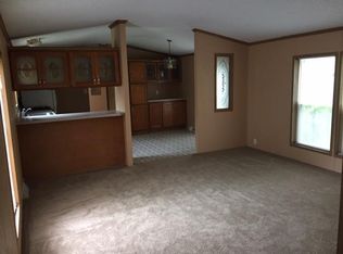 300 Yates Ave, Reeds Spring, MO 65737