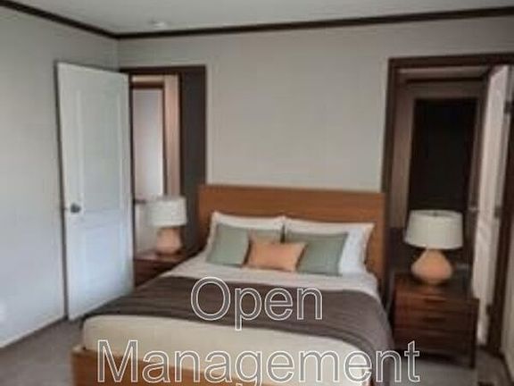 3rd image of 511 E 1st St #22