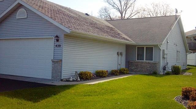 1st image of 420 Pine Ct Unit 17