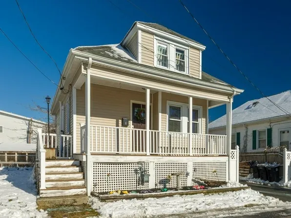 6 Bourgon St, Dartmouth, MA 02748