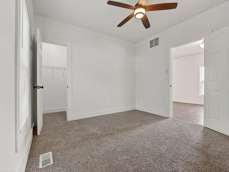 802 W McCormick St — Photo 12