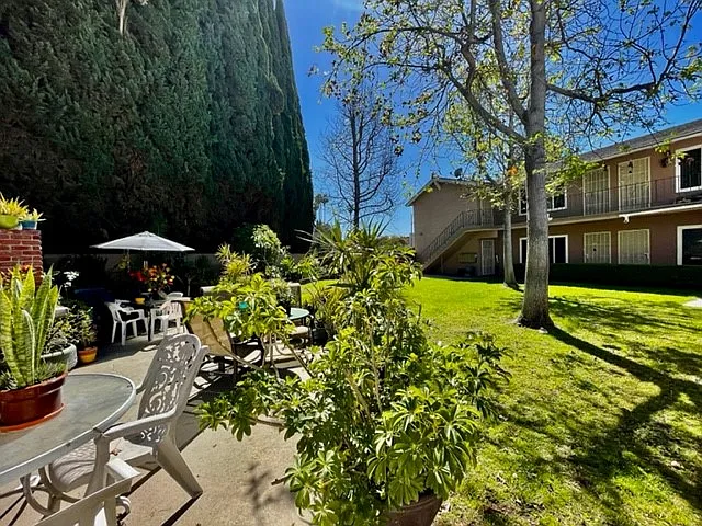 1 bed, 700 sqft, $1,995 — Photo 4