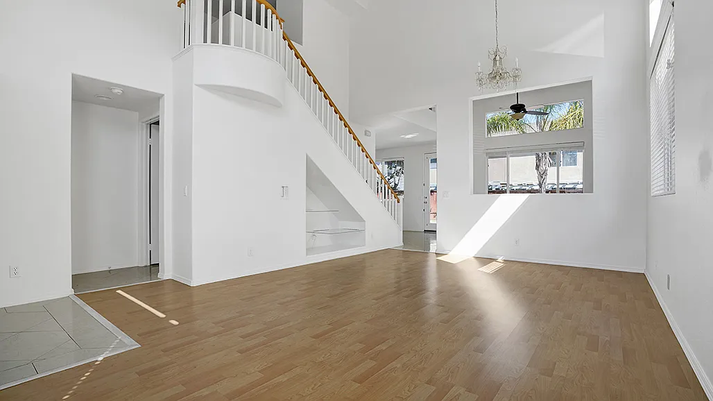 3 bed, 2.5 bath, 1725 sqft, $5,700 — Photo 4