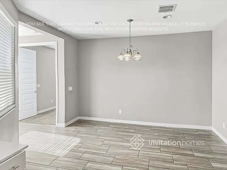 5921 N 195th Dr — Photo 7
