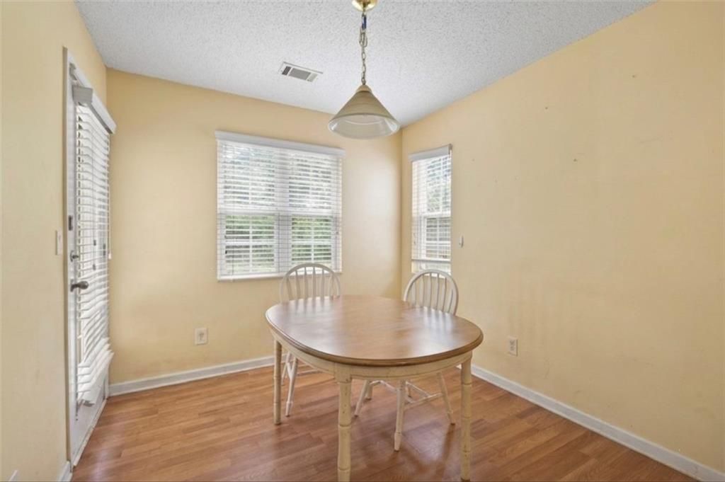 Apartment in Auburn, Barrow - More