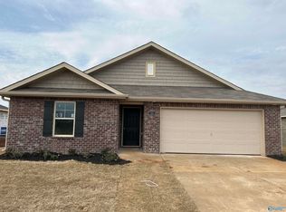 111 Murphy Ln, Madison, AL 35756