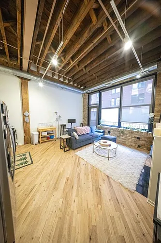 226 N Clinton St #214 Photo 1