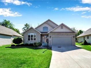 29 Forest Lake Dr, North Tonawanda, NY 14120