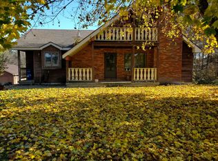 11148 N Henderson Rd, Otisville, MI 48463