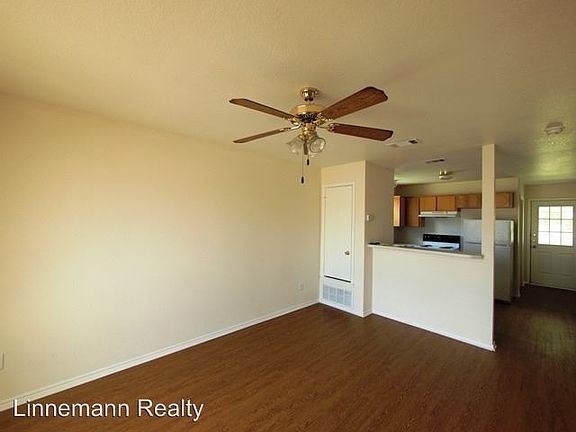 5th image of 4102 Nadine Dr APT A