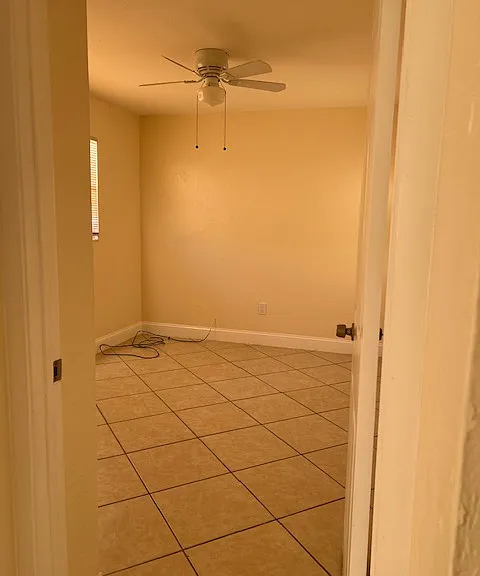 212 Debby Ct #B — Photo 4