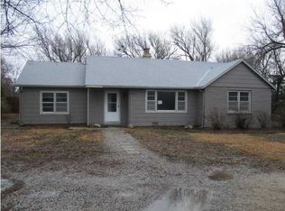 526 N Phillips St, Andover, KS 67002