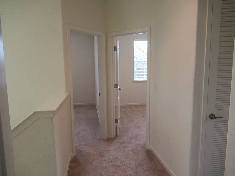 3169 Village Plaza Dr — Photo 17