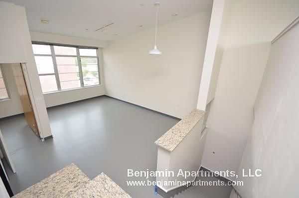 1st image of 160 E Berkeley St APT 505A