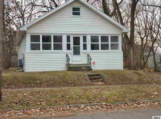 323 E Addison St, Jackson, MI 49203
