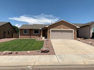2303 Crestwood Ln, Pueblo, CO 81008