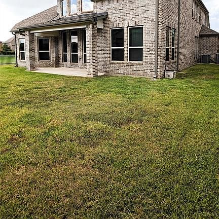 2nd image of 1622 Analy Ct