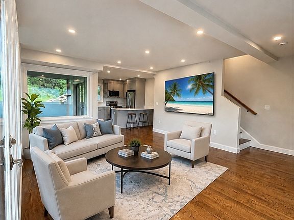 3rd image of 20 Bellair St #B