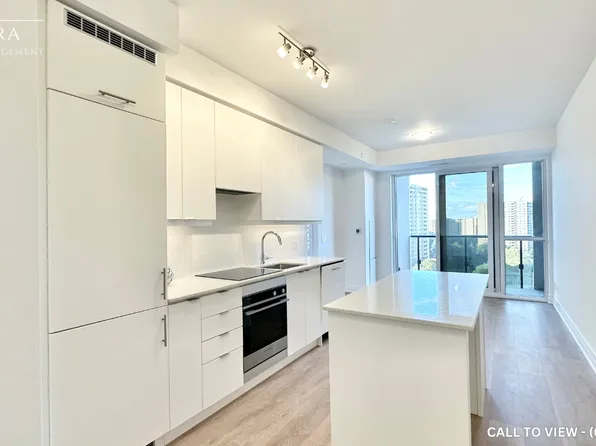 30 Elm Dr W, Mississauga, ON